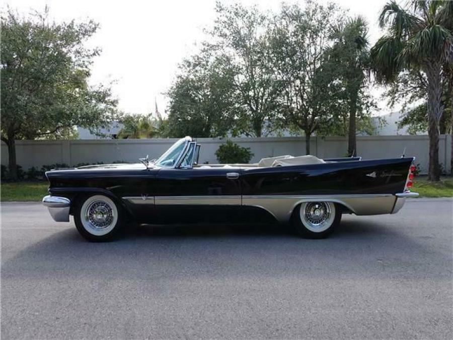  DeSoto Adventurer Convertible (S-26A) 1957 года  (фото 8 из 22)